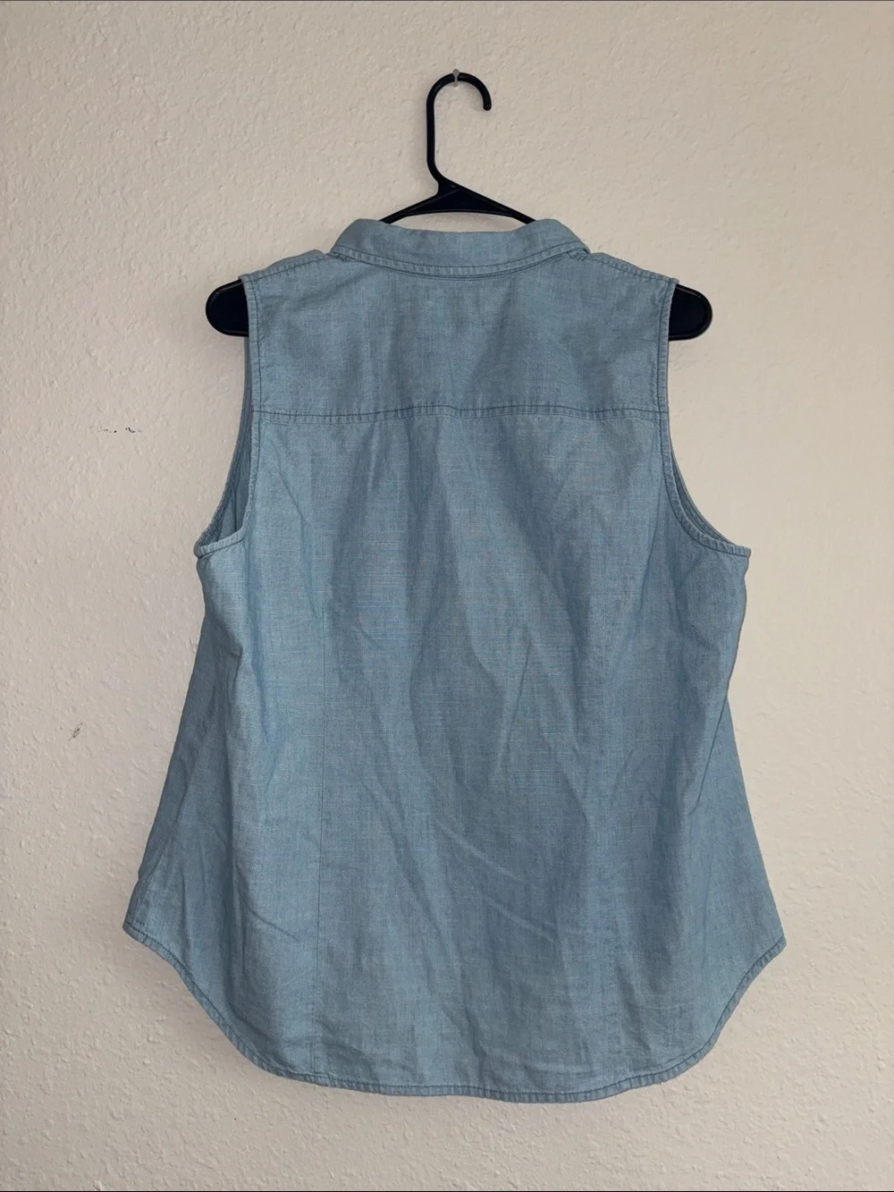 J. Crew Light Blue Sleeveless Chambray Button-Front Top